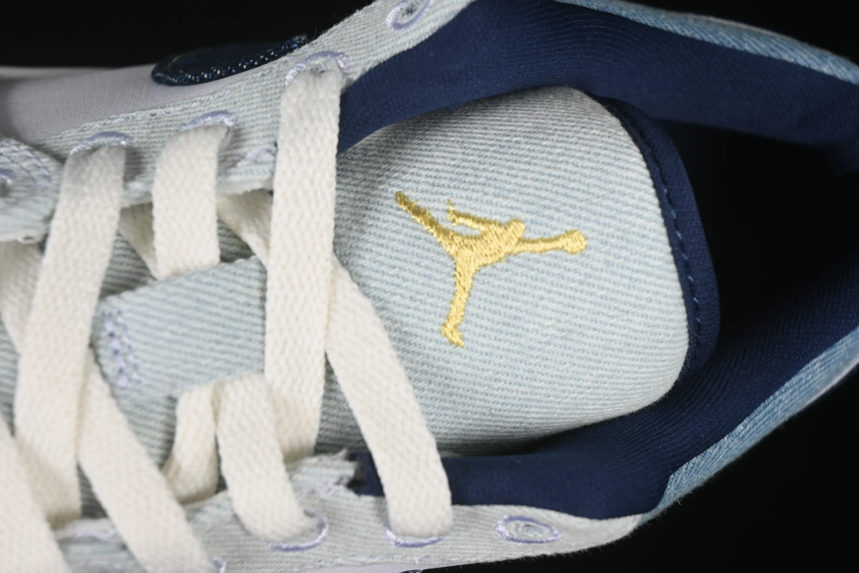 All categories Air Jordan Jordan series basketball shoes Air Jordan 1 Low G version pure original Air Jordan 1 Low "Canadian Tuxedo" AJ1 Joe 1 cowboy trend low-top basketball shoes IH0648-141